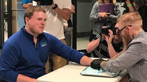Empresa americana incorpora microchip em corpo de funcionários