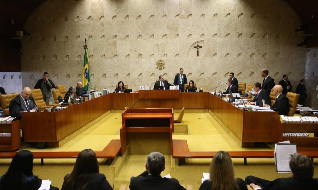 STF julga se amante pode ter direito à pensão