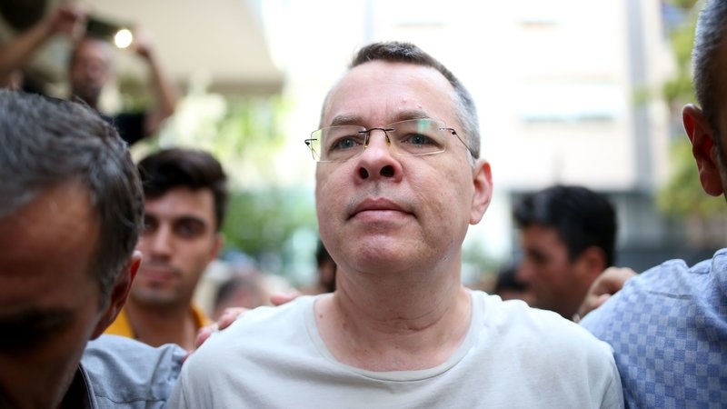 Pastor Andrew Brunson conta como desistiu do suicídio na prisão: "Deus me reconstruiu"