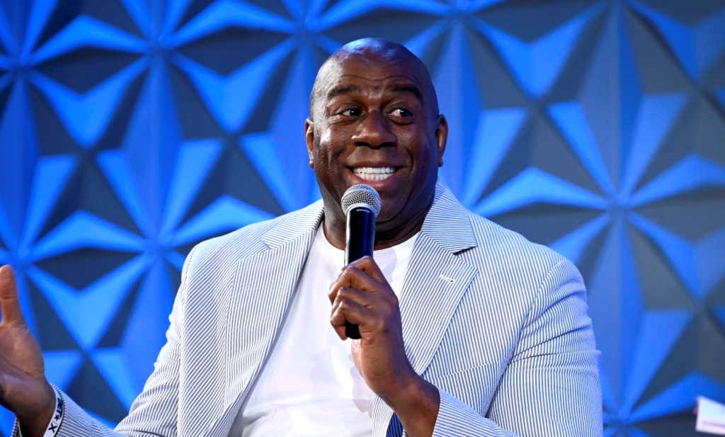 Magic Johnson diz que está focado no "plano de Deus" para sua vida