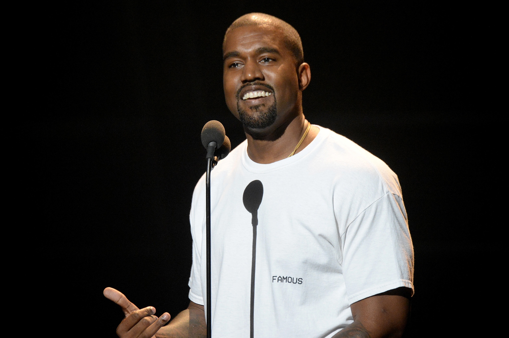 "Agora que estou a serviço de Cristo, meu trabalho é espalhar o Evangelho", diz Kanye West