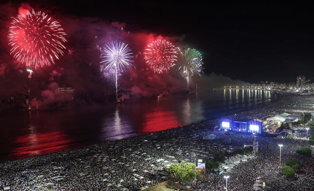 Justiça do Rio suspende show gospel, mas permite exaltação a orixás no réveillon