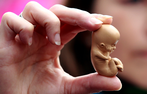 Aborto foi a maior causa de morte em 2019, matando mais de 42 milhões