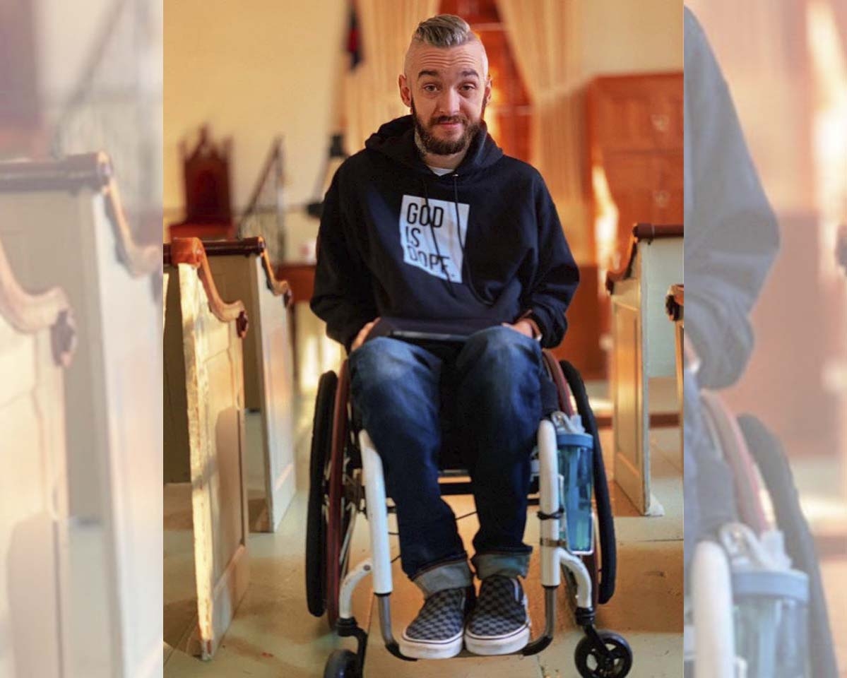 Homem se volta para Deus ao ficar tetraplégico e vira pastor: “Ele nunca falha”