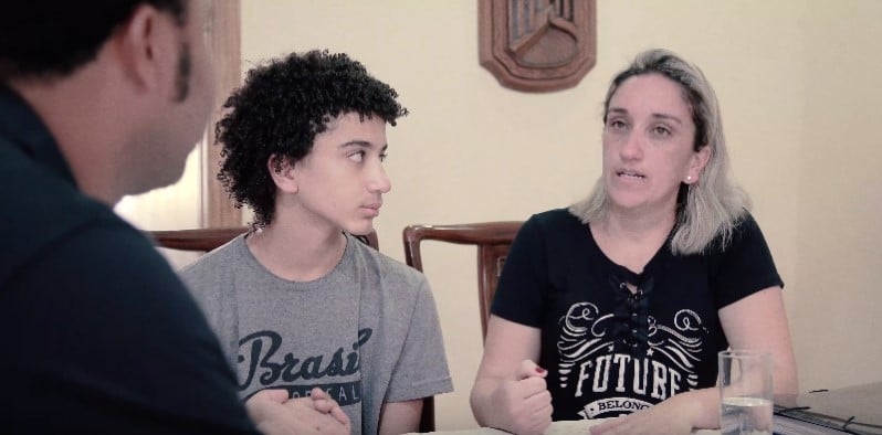 Garoto com câncer desperta do coma após mãe orar: “Deus, Meu filho está em Suas mãos”