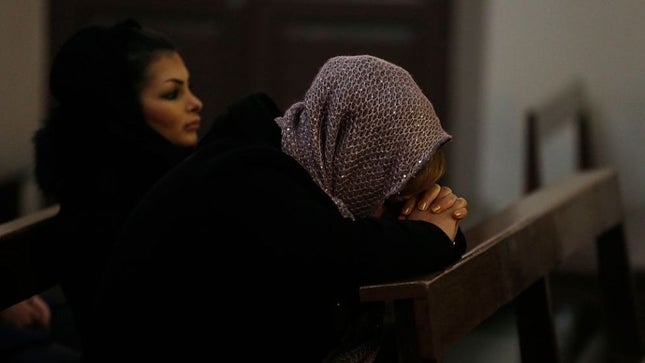 Cristãos ouvem Deus enquanto igreja é fechada no Irã: “Ele abrirá os portões do céu”