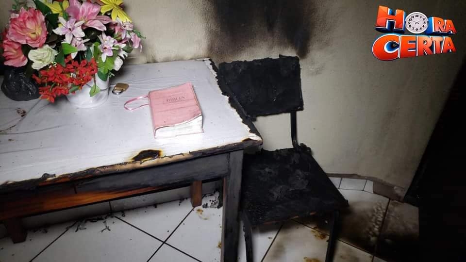 Igreja evangélica sofre incêndio criminoso, no Paraná