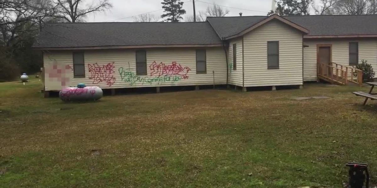 ‘Não há mais limites nem com as coisas sagradas’, diz pastor cuja igreja foi vandalizada 