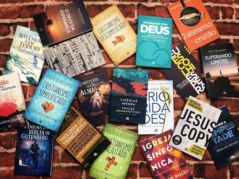 Livros cristãos estão disponíveis em áudios gratuitos no Spotify e Deezer