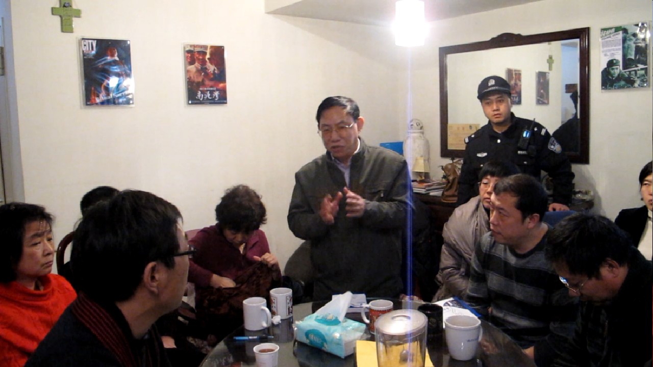 Cristãos são presos em suas casas por assistirem culto online na China