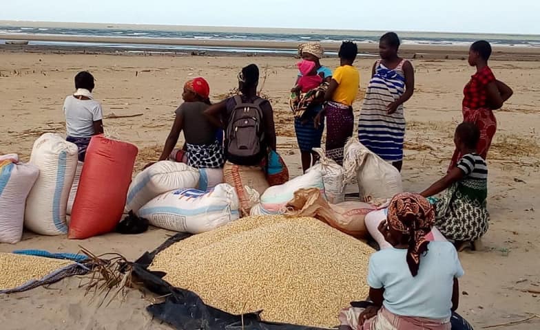 Missão envia alimentos à regiões afetadas pela fome durante pandemia, na África