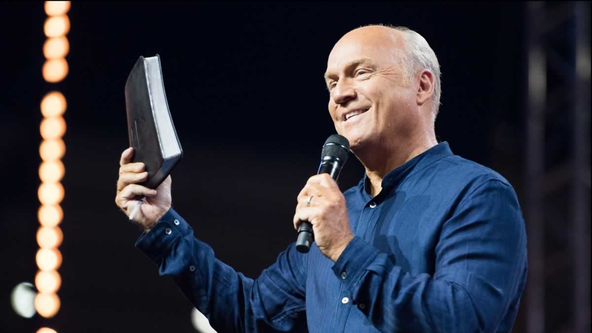 Pastor diz que tempos de pandemia resultarão em avivamento, apesar de cultos online