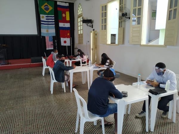 Igreja abre portas para ajudar população a receber auxílio emergencial de R$ 600