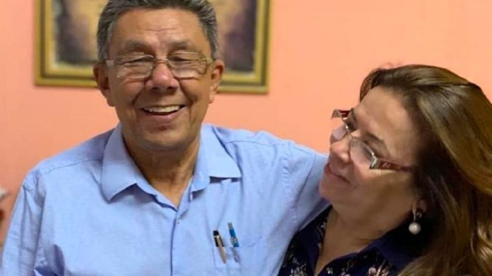 "Estamos curados para honra e glória do Senhor", diz casal de pastores que venceu Covid-19