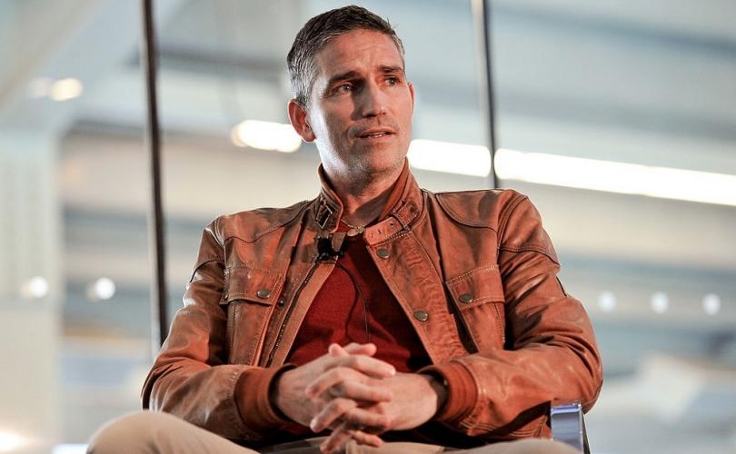 Cristãos devem estar preparados para perseguição em massa, diz ator Jim Caviezel