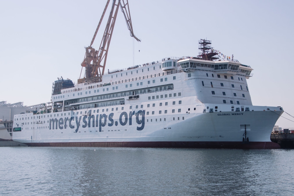 Maior navio-hospital do mundo será enviado à África por organização missionária