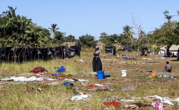 Terroristas usam campo de futebol para decapitar mais de 50 pessoas em Moçambique