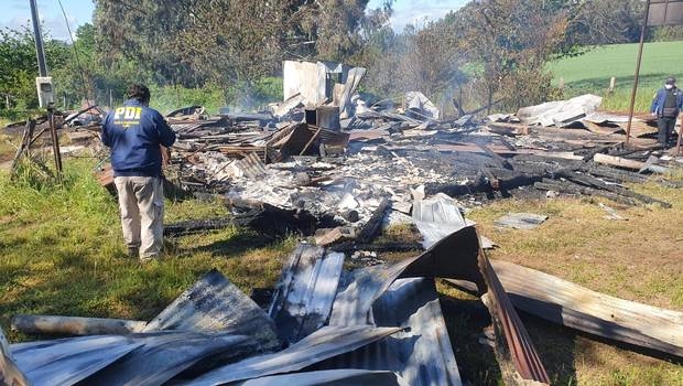 Igreja evangélica é incendiada em novo protesto no Chile