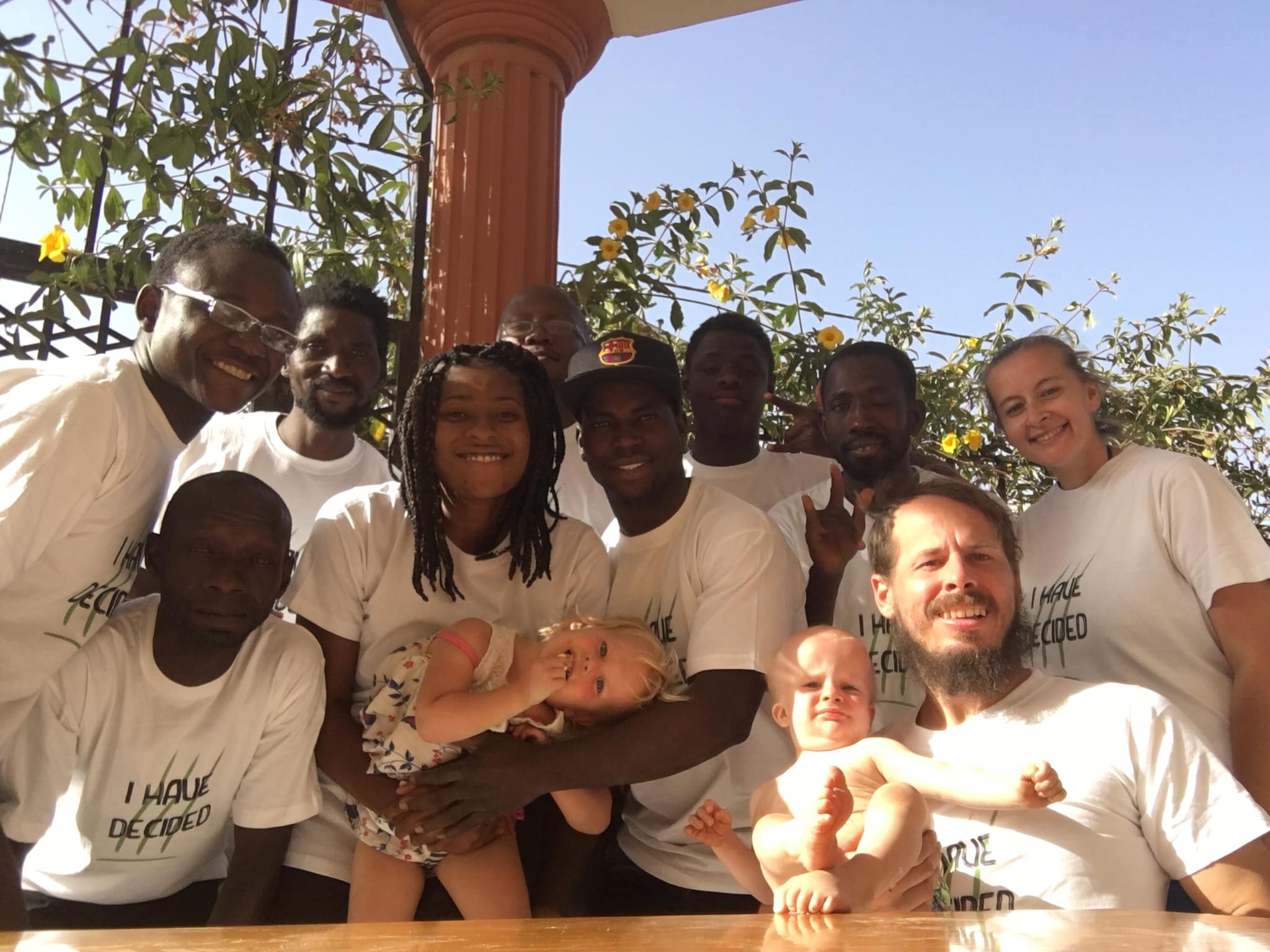 Casal de surdos se torna missionários e planta igreja na África