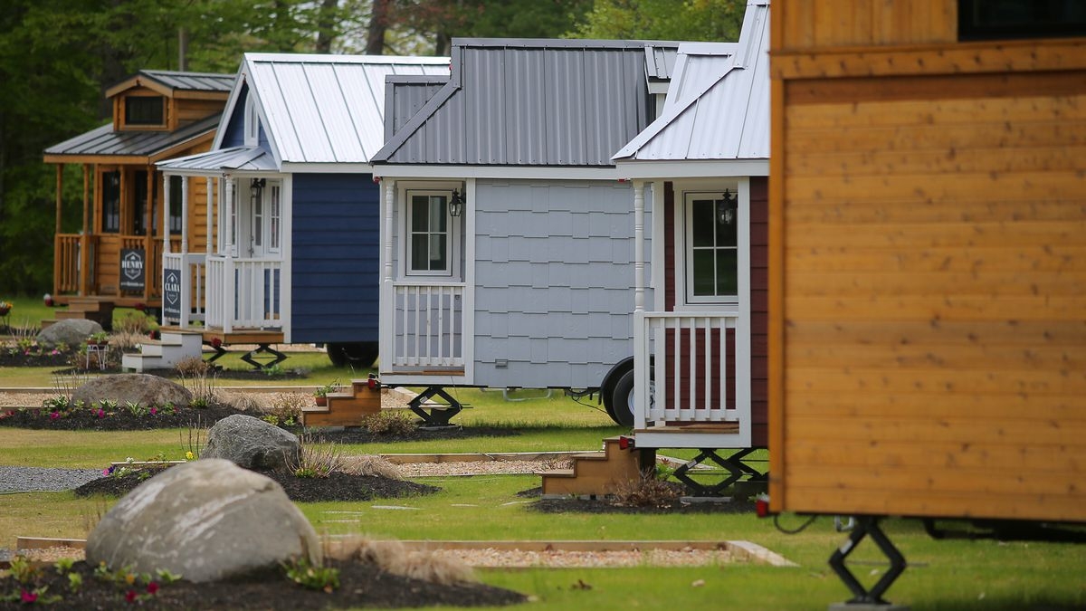 Igreja cria vila com casas para mulheres sem-teto nos EUA