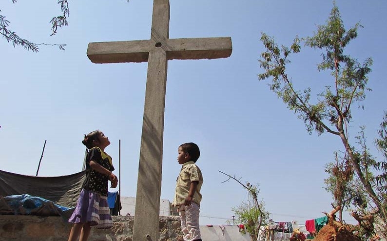 Fiéis são proibidos de fazer cultos na Índia por não ‘serem cristãos de nascimento’