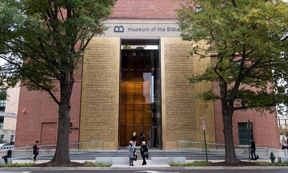 Museu da Bíblia em Washington devolve mais de 5 mil antiguidades para o Egito
