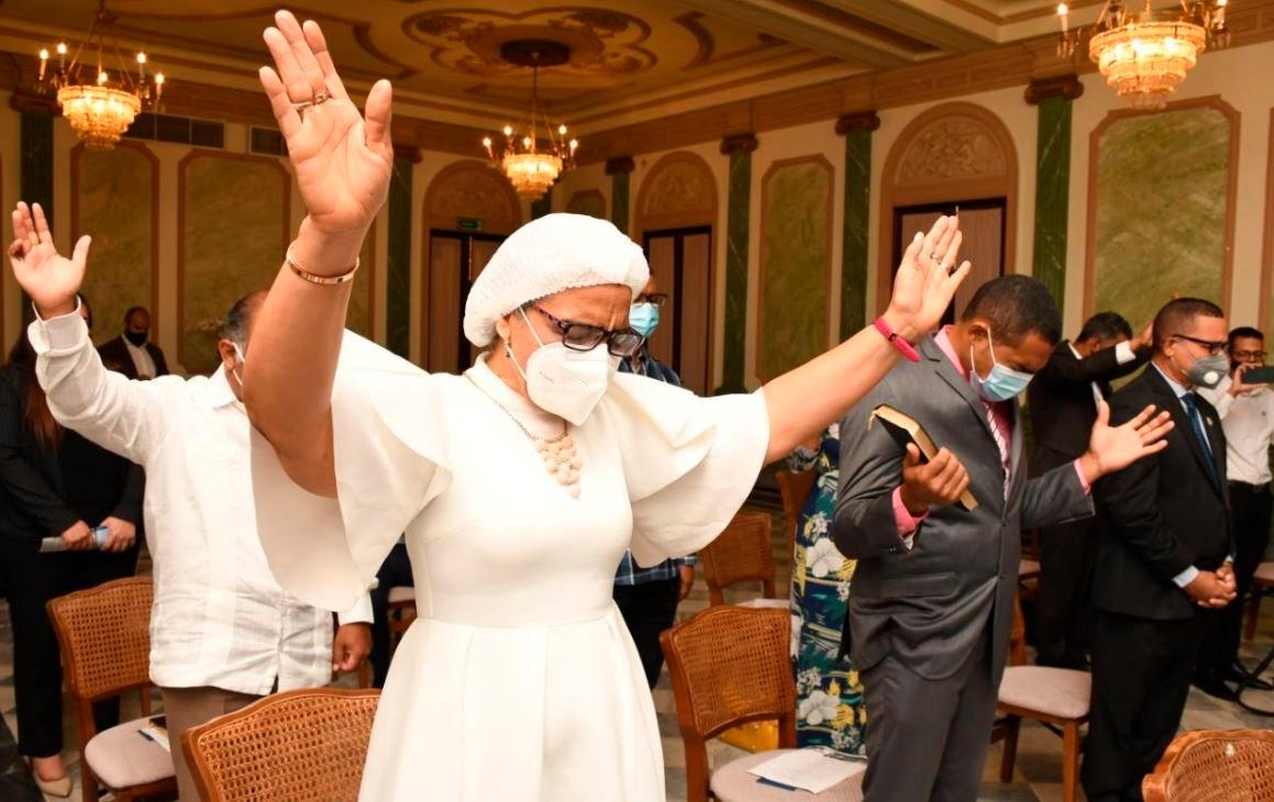 República Dominicana é proclamada 'nação de Deus' em ato no Palácio Nacional
