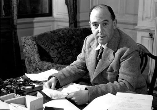 Livros de C.S.Lewis alcançam a marca de 1 milhão de exemplares vendidos no Brasil 