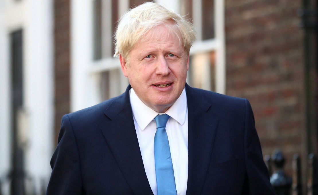 Boris Johnson elogia trabalho de igrejas na pandemia: ‘Trouxeram os ensinos de Jesus’