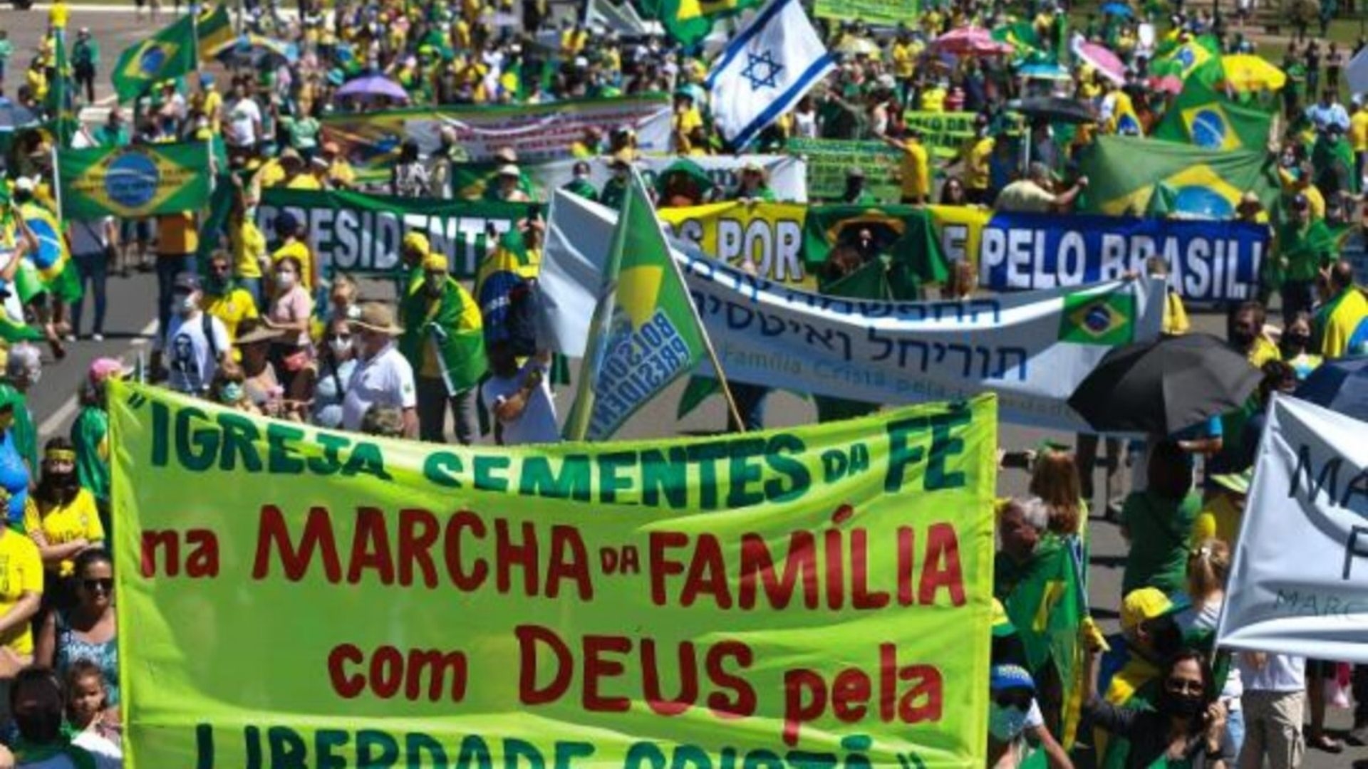 Cristãos vão às ruas protestar contra a decisão do STF sobre as restrições de cultos