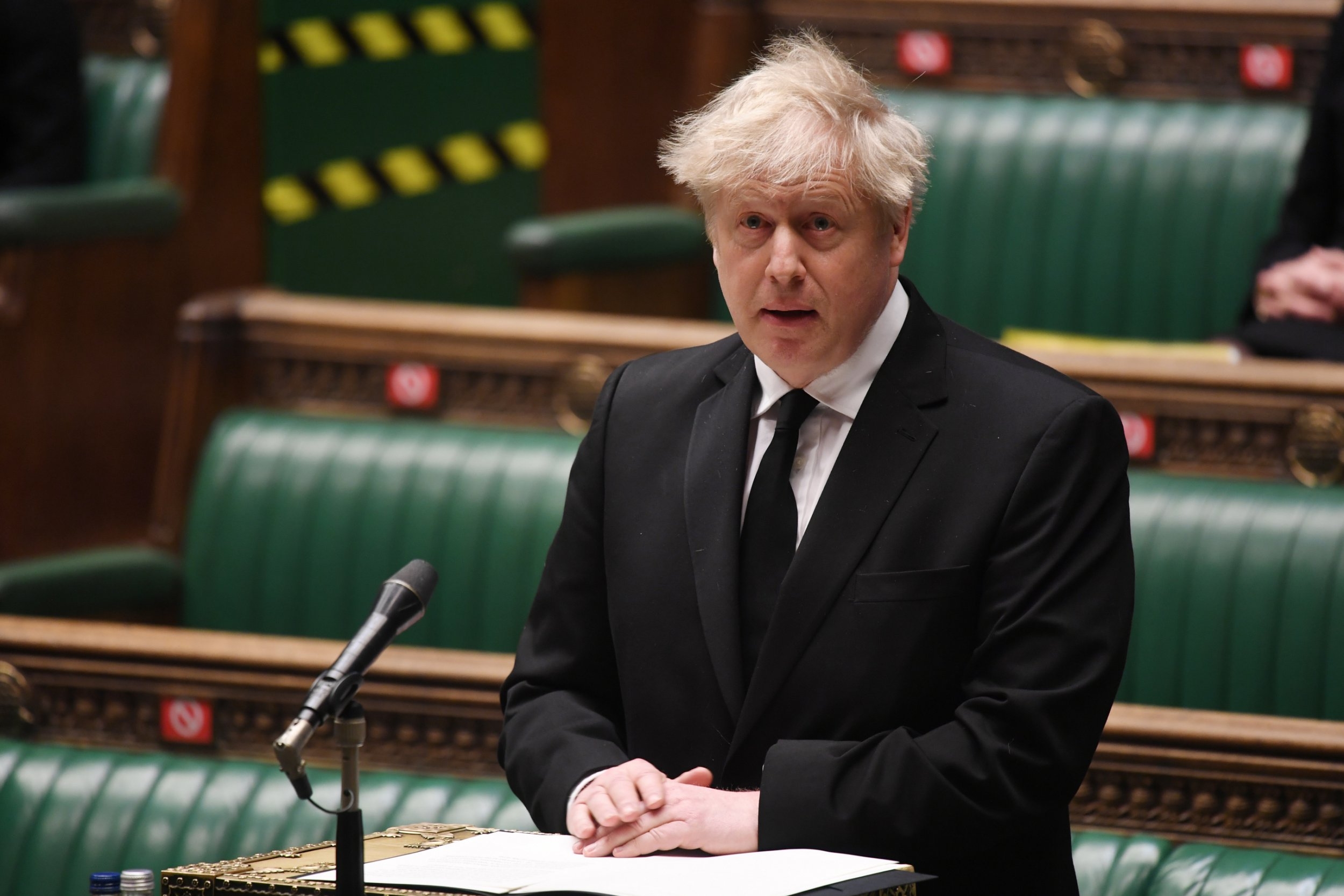 Boris Johnson apoia direito de orar por gays em conflito: ‘Não quero criminalizar a igreja’