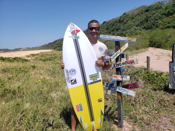 Pastor fundador do Seminário Surfistas de Cristo morre enquanto surfava no ES