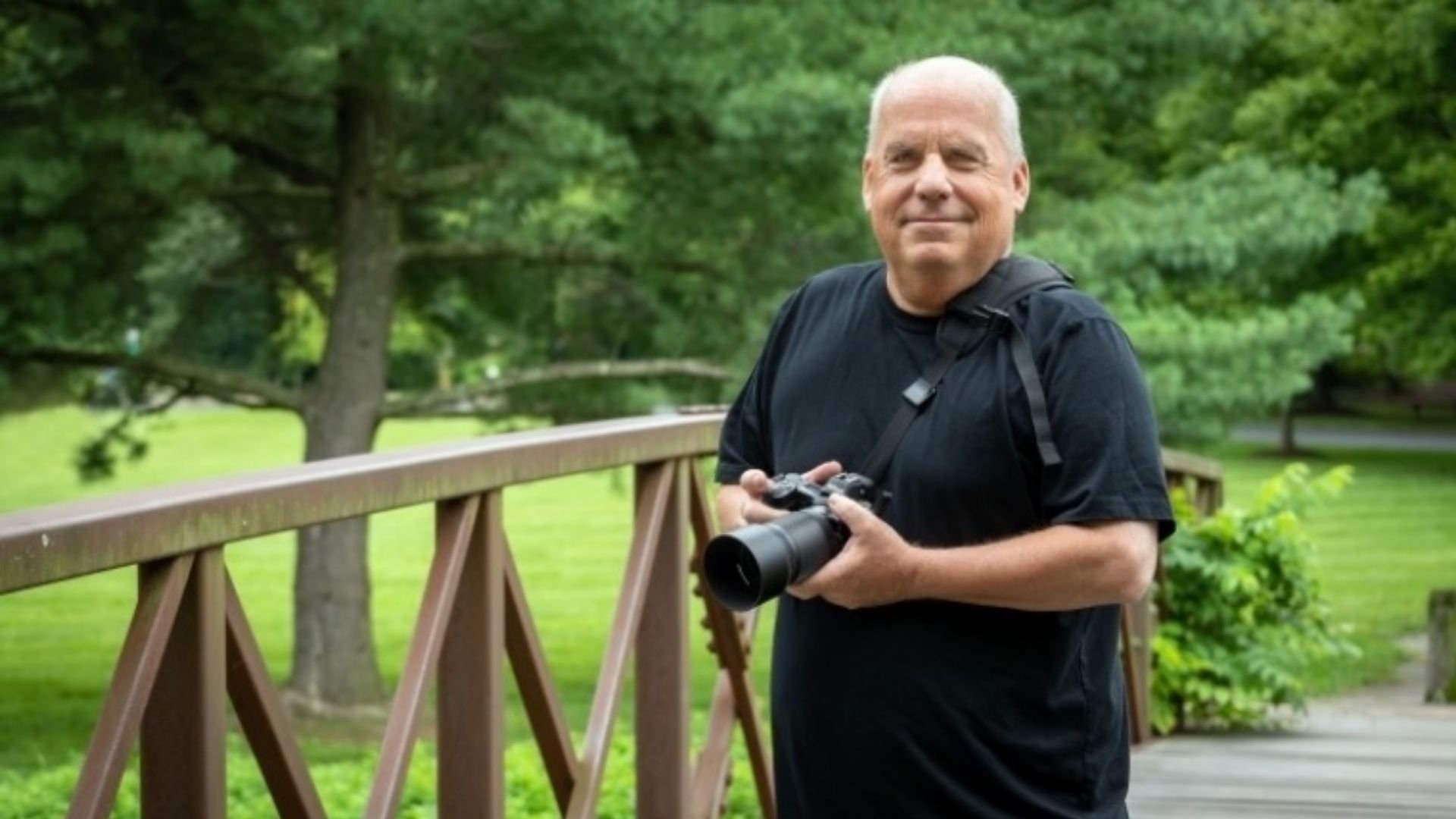 Fotógrafo cristão segue lutando contra lei que pode forçá-lo a trabalhar em casamentos gays