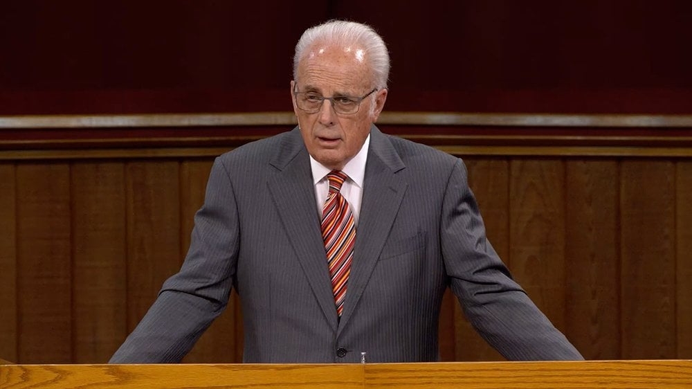 John MacArthur denuncia a guerra atual contra crianças: “Uma cultura para destruí-las”