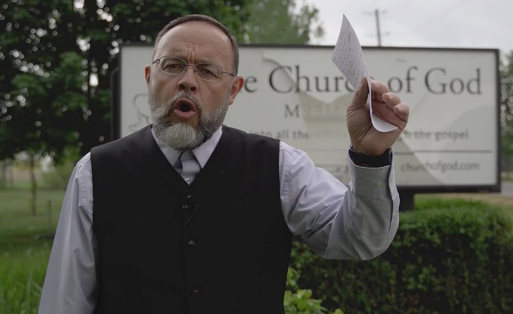 Igreja canadense é multada em 183 mil dólares por cultos ao ar livre na pandemia