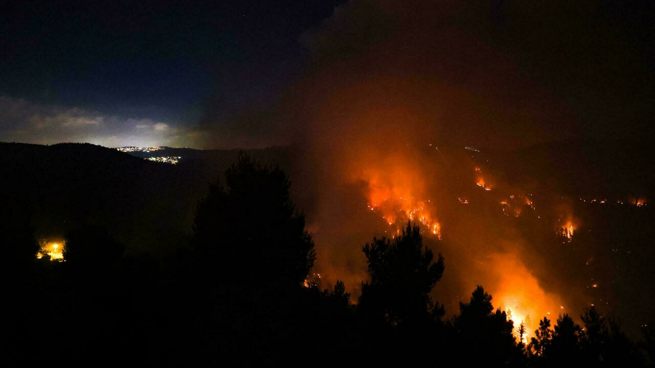 Grande incêndio florestal atinge região de Jerusalém