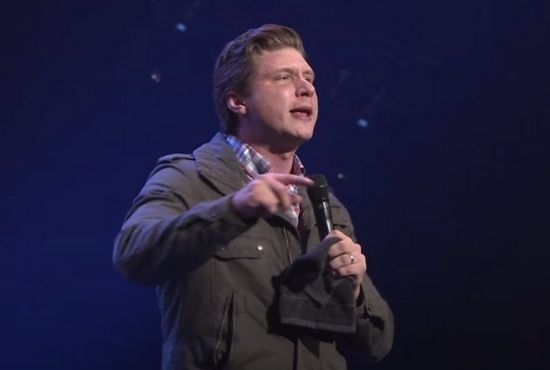 “A vida é um inferno sem Jesus Cristo”, prega evangelista Daniel Kolenda 