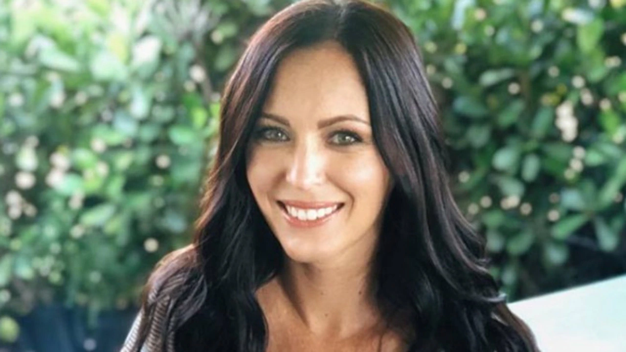 Ex-atriz pornô incentiva cristãos a receberem o perdão de Deus após pecarem: ‘Ele nos ama’