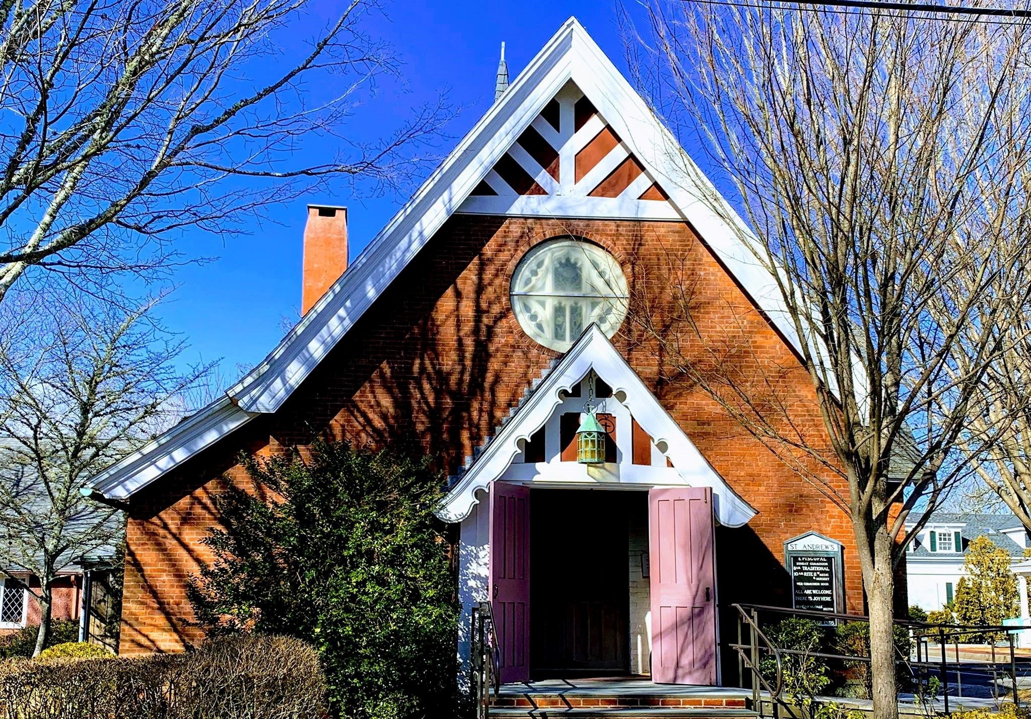 Igreja usa templo para abrigar 50 imigrantes sem-tetos: “Nossa missão é ajudar”