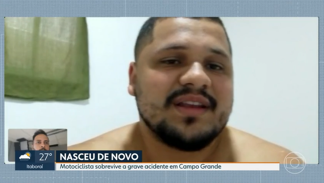 Entregador sobrevive a acidente de moto através da oração: “É muito joelho no chão”