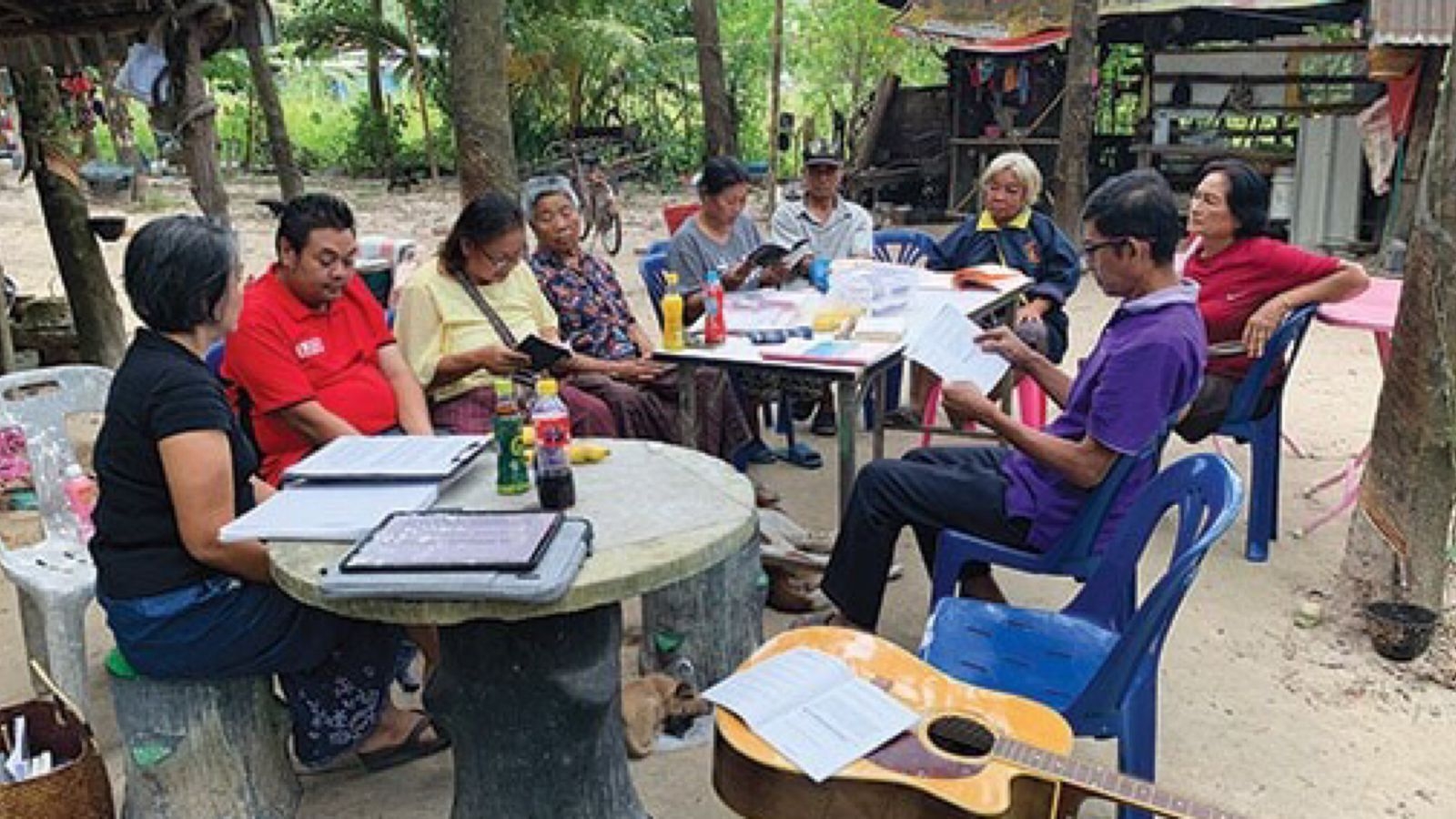 Casal de missionários leva 35 budistas a Jesus na Tailândia