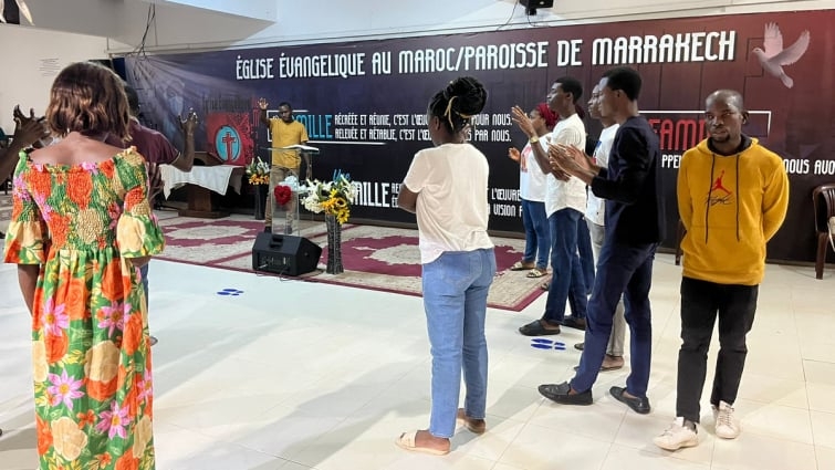 Pastor visita igreja no Marrocos após pior terremoto no país: ‘Estão em oração’