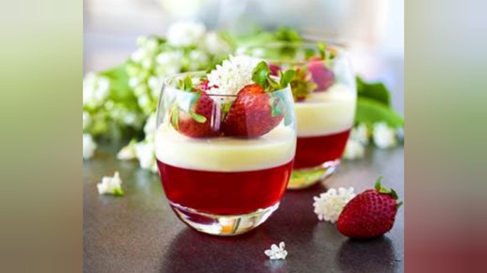 Para refrescar: Creme de Baunilha com Gelatina de Morango