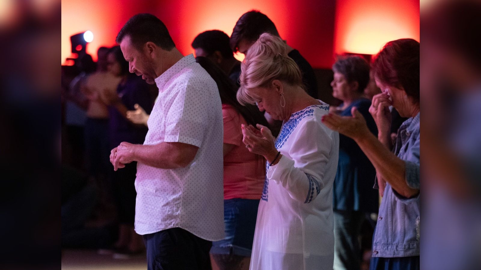 Após 21 dias de oração, igreja testemunha curas, conversões e batismos nos EUA