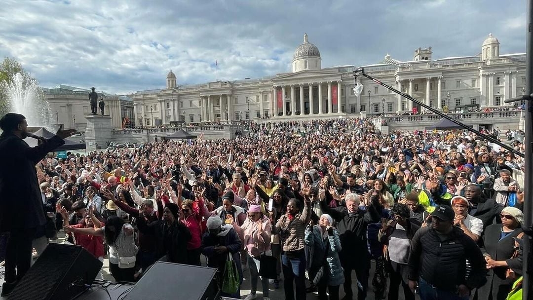 Mais de 70 mil pessoas ouvem o Evangelho em avenida de Londres: “Mover do Espírito”