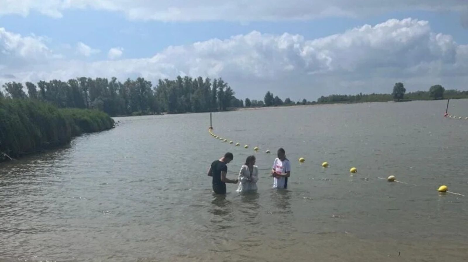 Cristãos relatam curas durante batismo na Holanda: ‘Receberam o Espírito Santo’