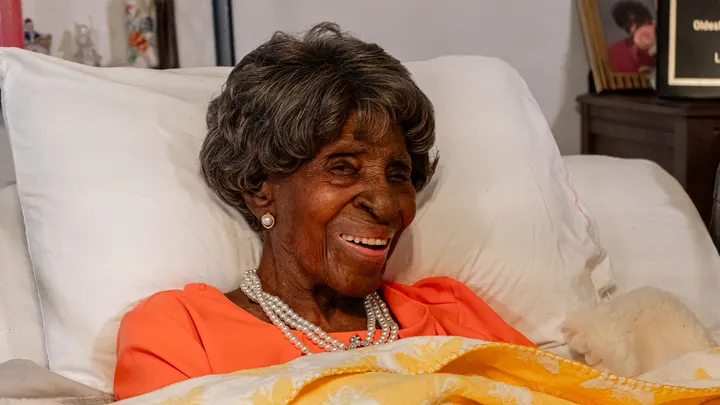 Idosa de 115 anos se torna a pessoa mais velha dos EUA: ‘O Senhor me mantém viva’