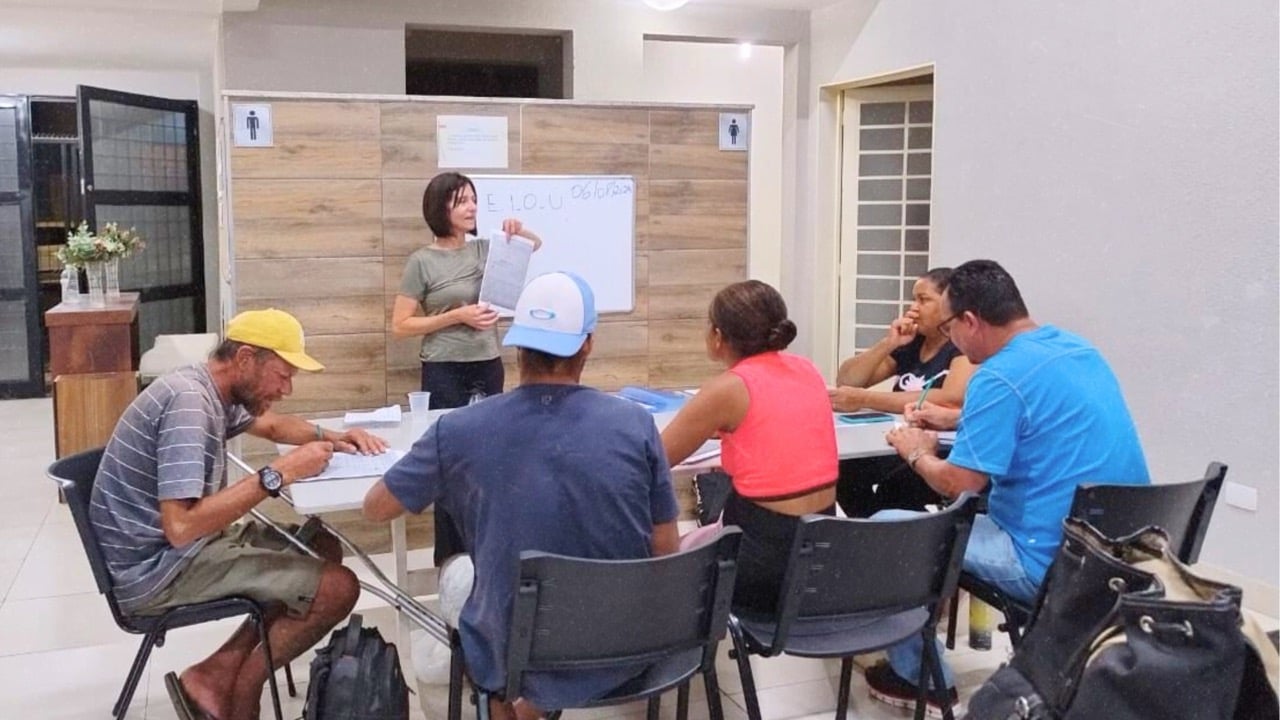 “Alfabetizando com Jesus”: Cristãos oferecem aulas de alfabetização em MG