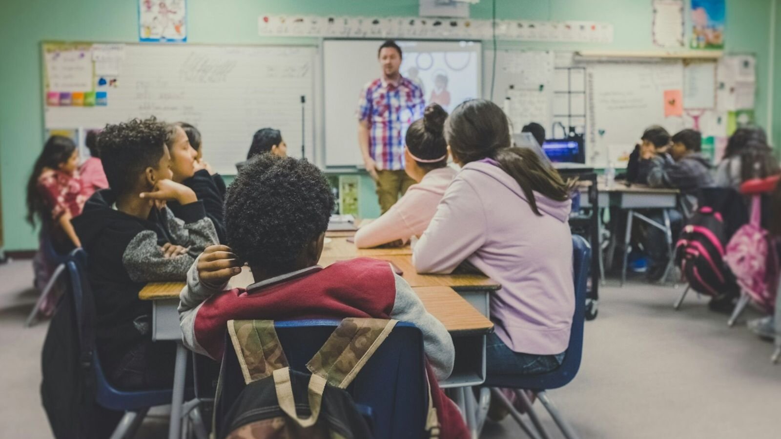 Noruega implementa nova proibição para pregação em escolas