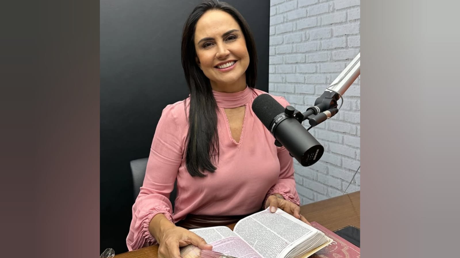 Carla Cecato fala sobre sua conversão: ‘Jesus dá a paz que excede todo entendimento’